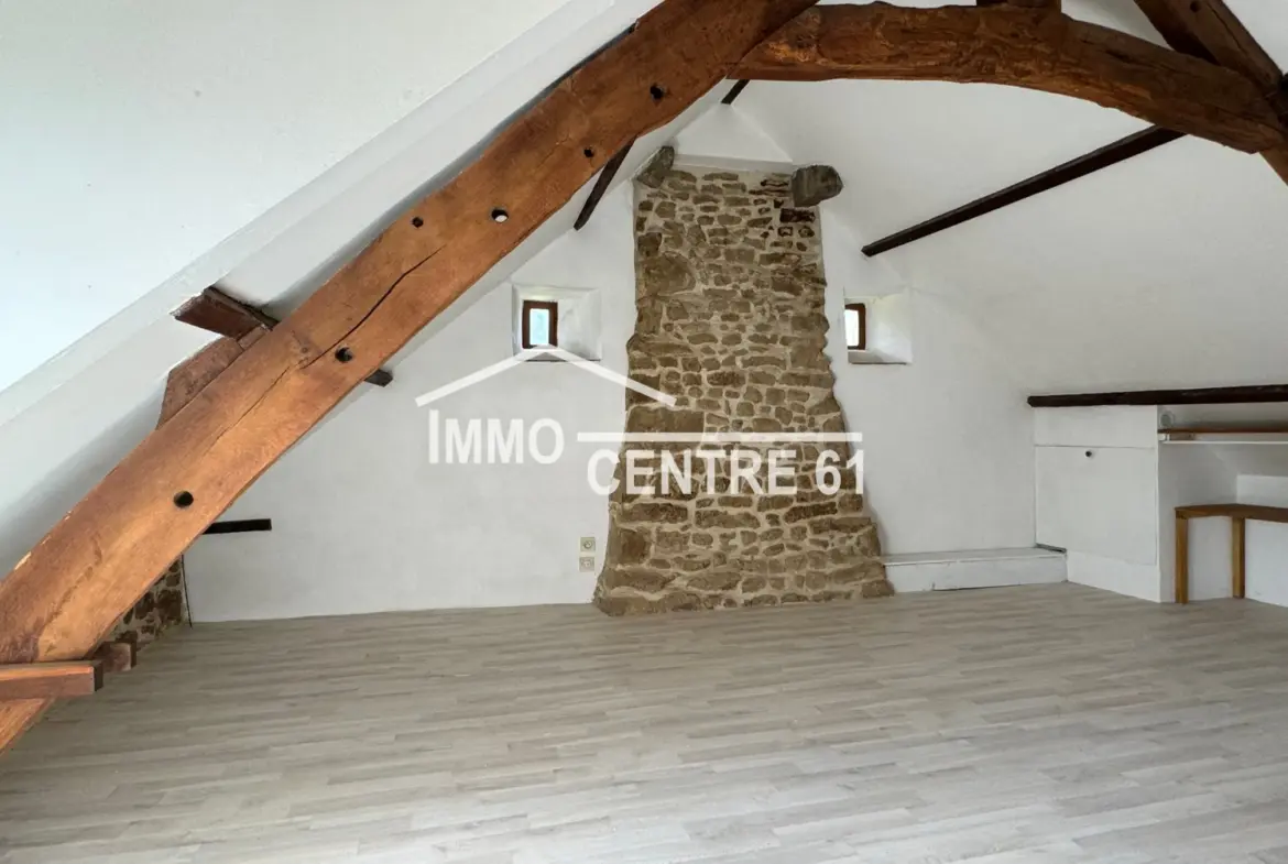 Maison de campagne à Carrouges sur 1725 m² de terrain 