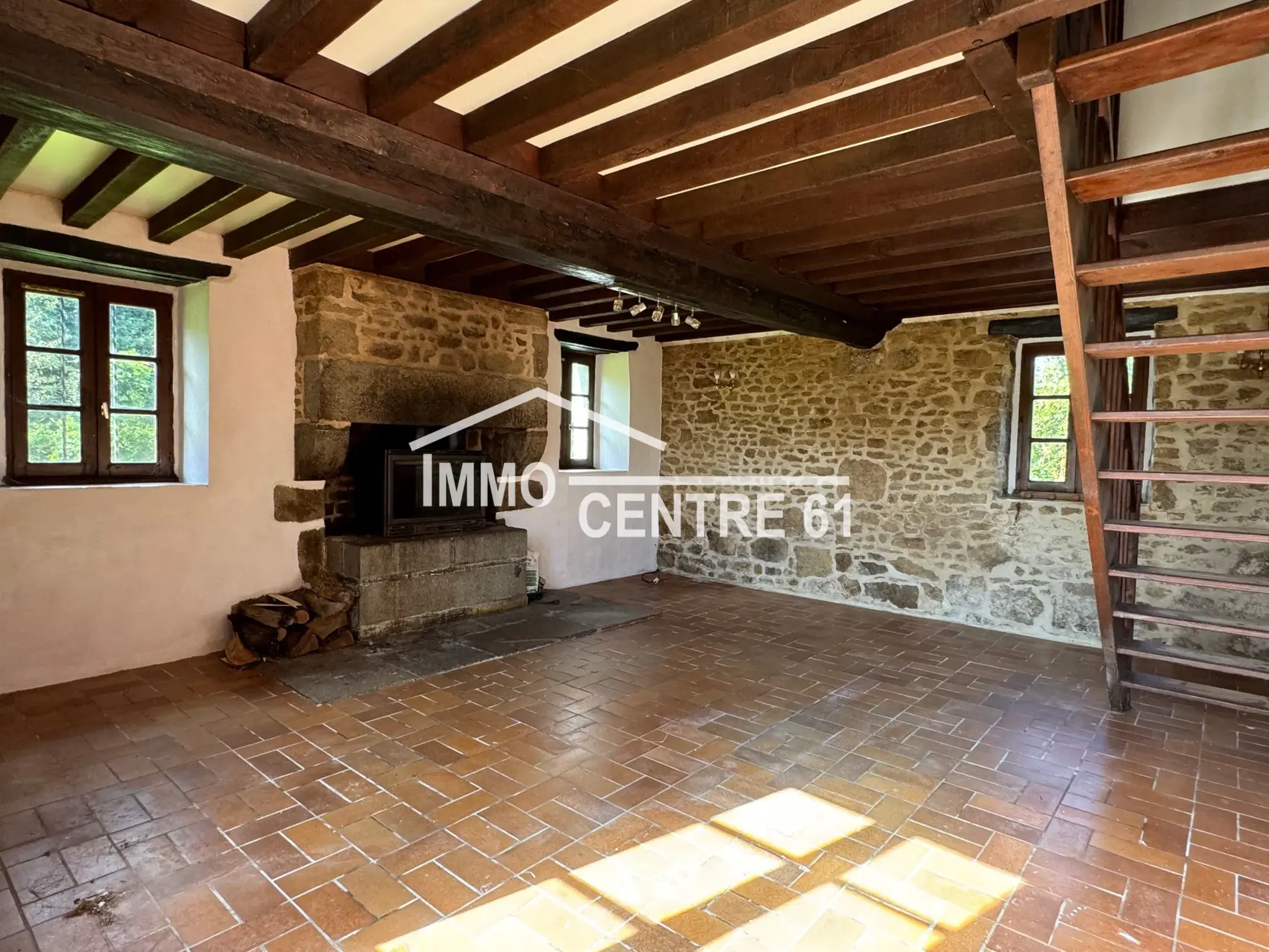 Maison de campagne à Carrouges sur 1725 m² de terrain 