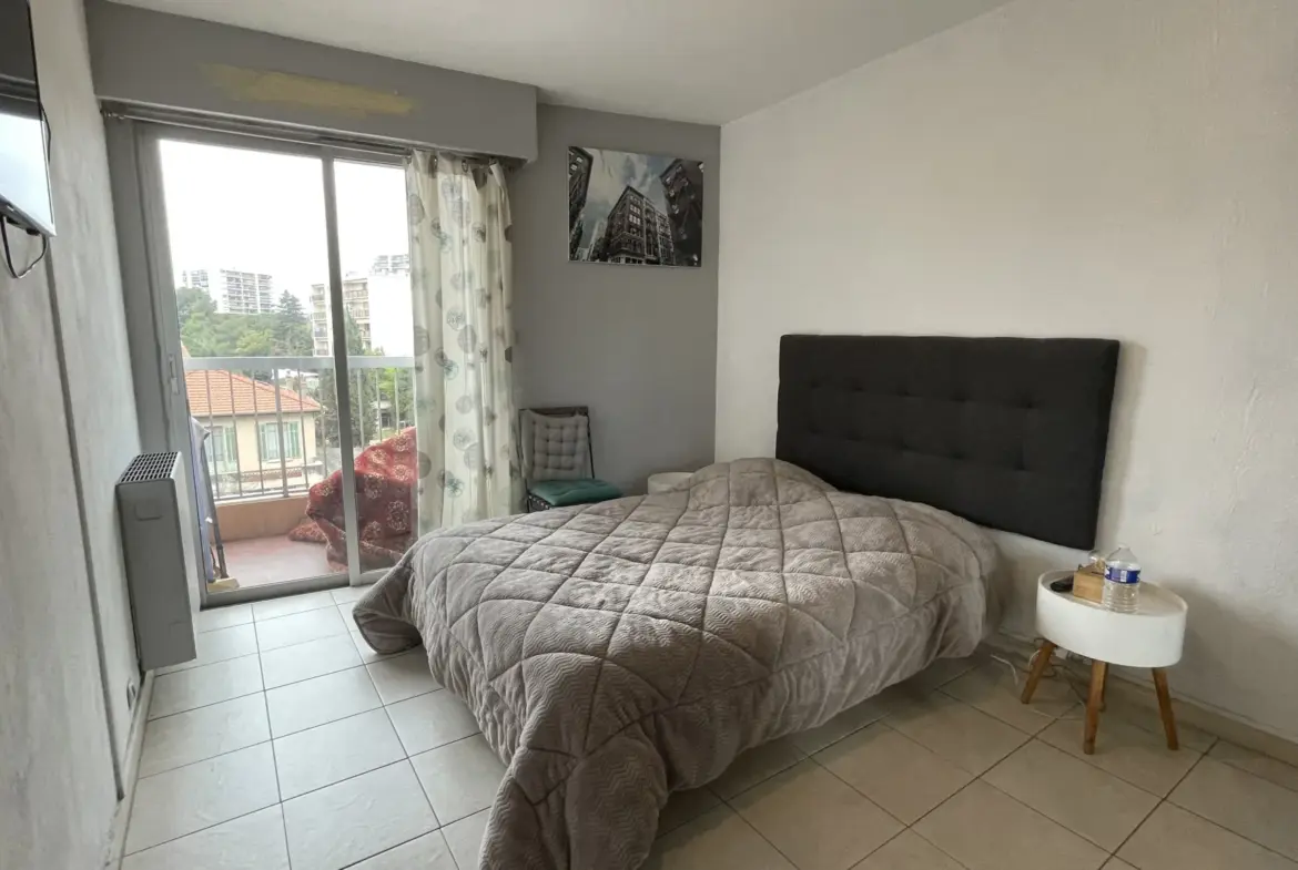 Appartement 2 pièces 49m² avec terrasse à Le Cannet 