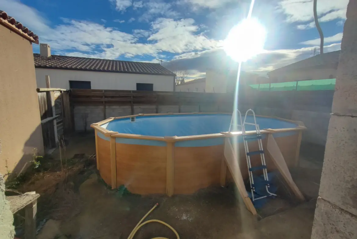 Villa de construction récente avec piscine à Roquecourbe-Minervois 