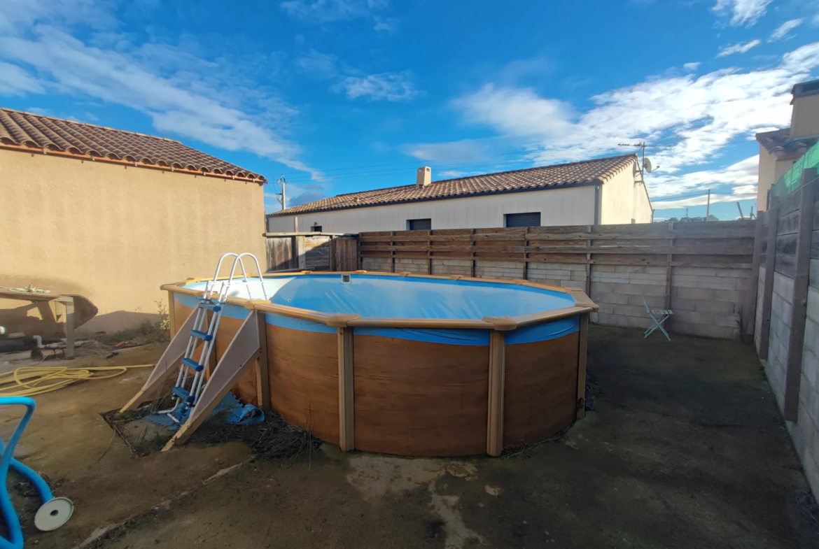 Villa de construction récente avec piscine à Roquecourbe-Minervois 