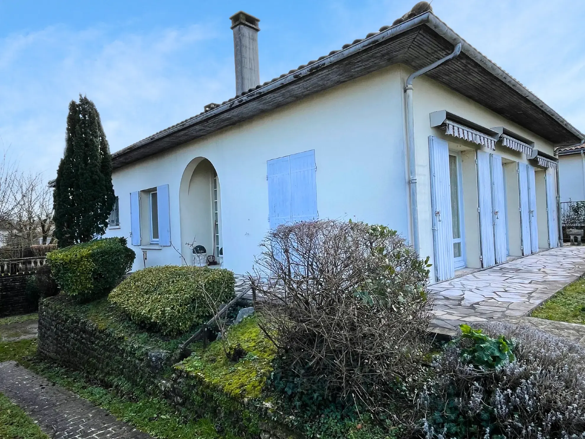 Charmante Maison des Années 60 à Cognac 