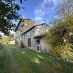 Maison d'Habitation avec Terrain Attenant et Dépendances à Saint Symphorien de Lay