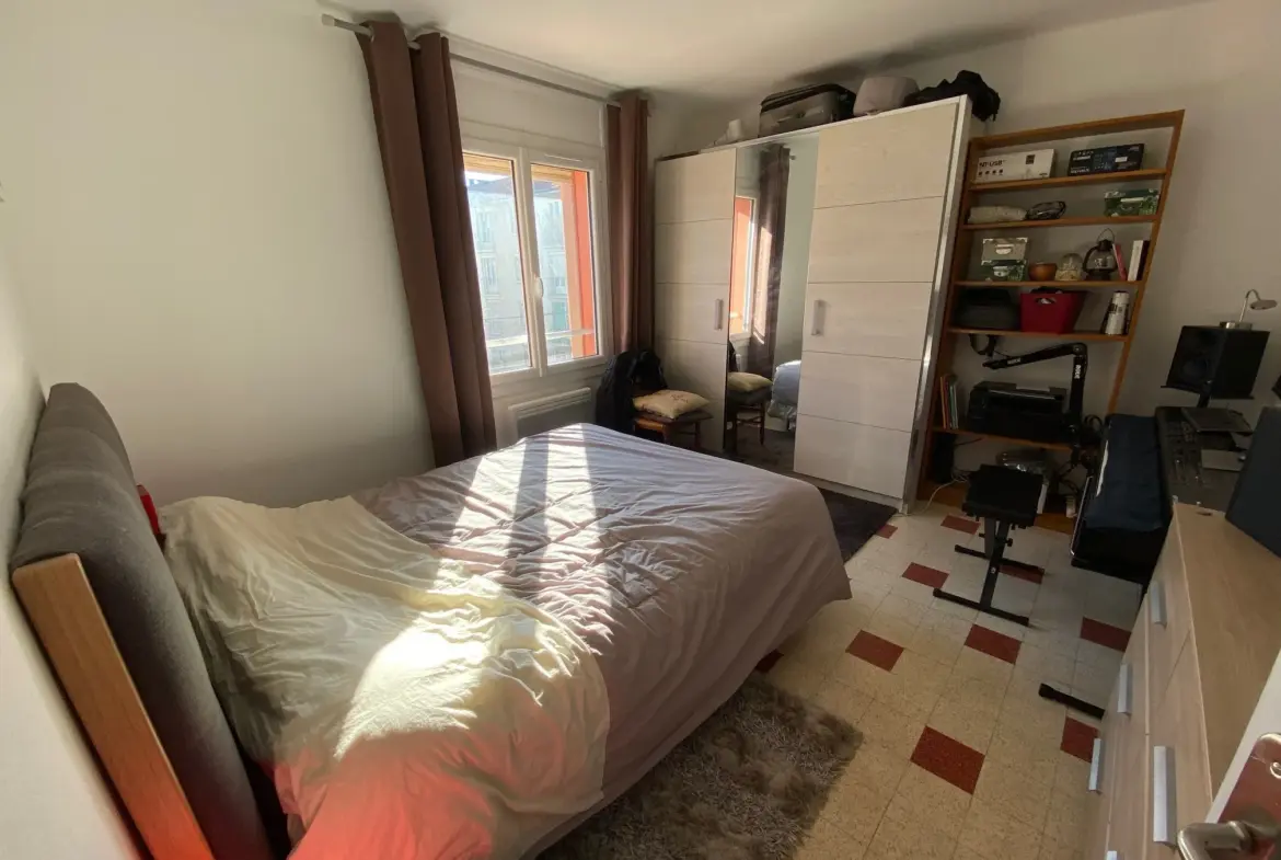 À vendre : Appartement 2 pièces avec balcon à Nîmes 