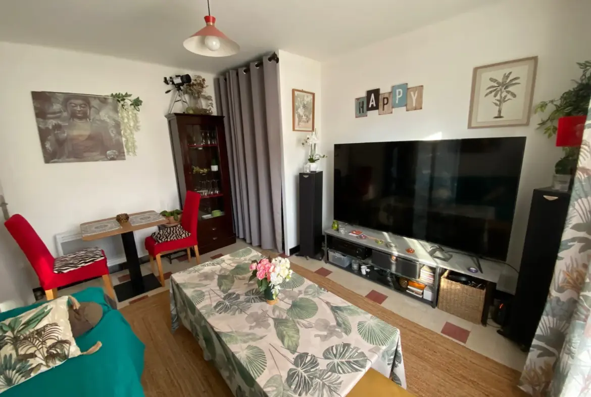 À vendre : Appartement 2 pièces avec balcon à Nîmes 