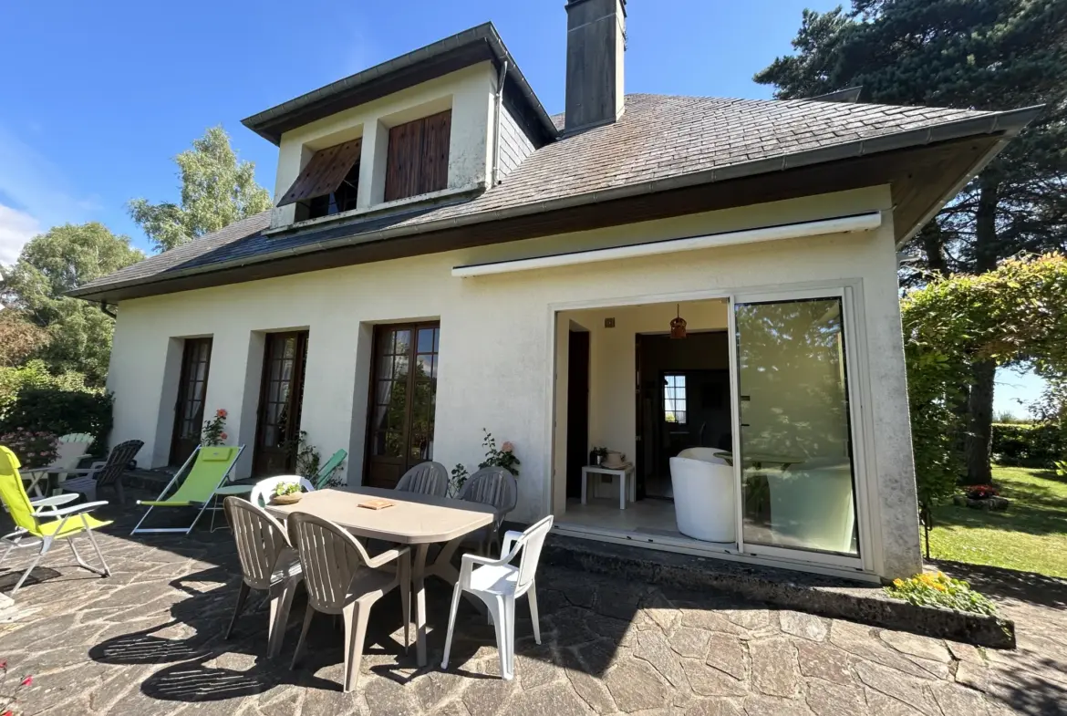 Maison spacieuse à Rosiers d'Egletons en Corrèze avec grand terrain 