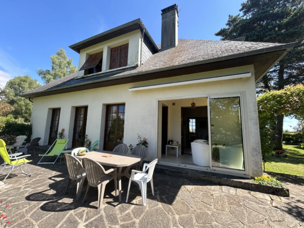 Maison spacieuse à Rosiers d'Egletons en Corrèze avec grand terrain