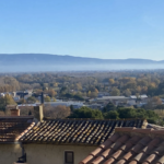 Maison de village rénovée à Chateauneuf de Gadagne avec vue imprenable