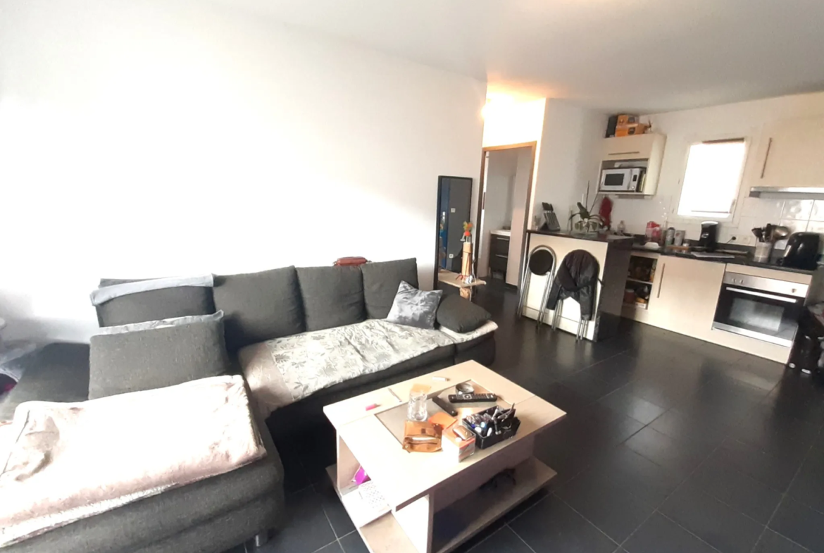 À vendre : Appartement T2 avec terrasse et parking à Peyrestortes 