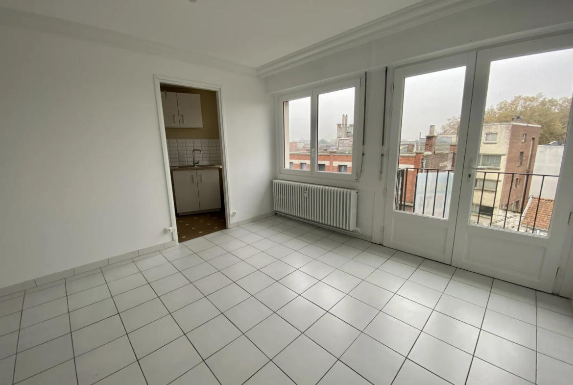 À vendre : Appartement T4 lumineux à Lambersart avec balcon et cave 