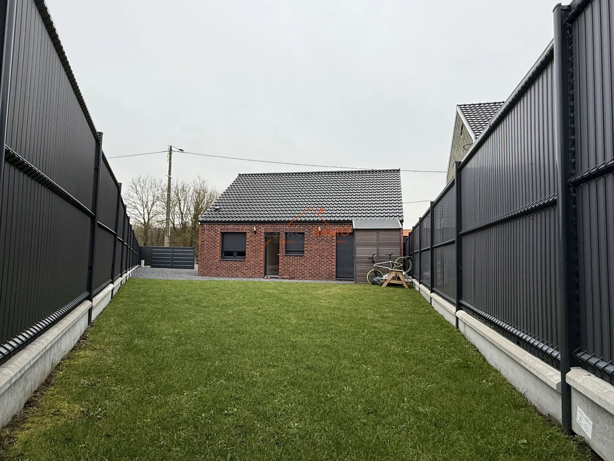 Maison récente de plain-pied à Bruay-sur-l'Escaut avec 3 chambres 