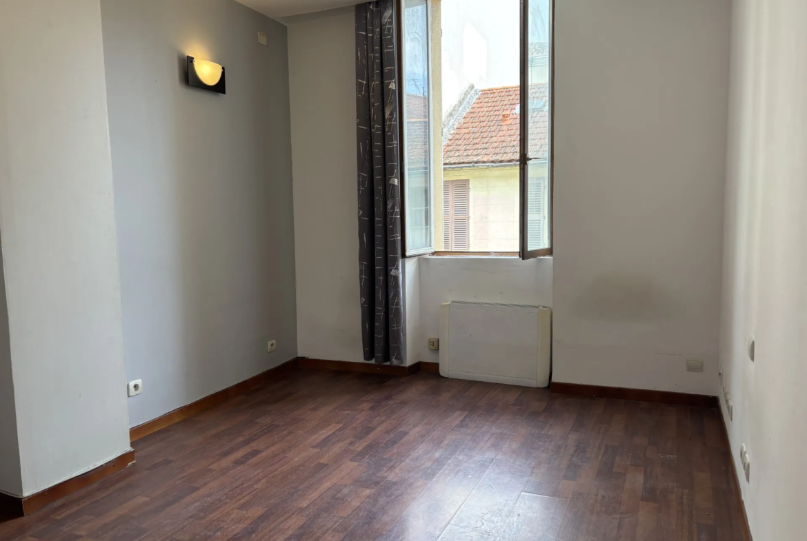 Grand T2 de 47 m² à Toulon - Idéal Investisseur 