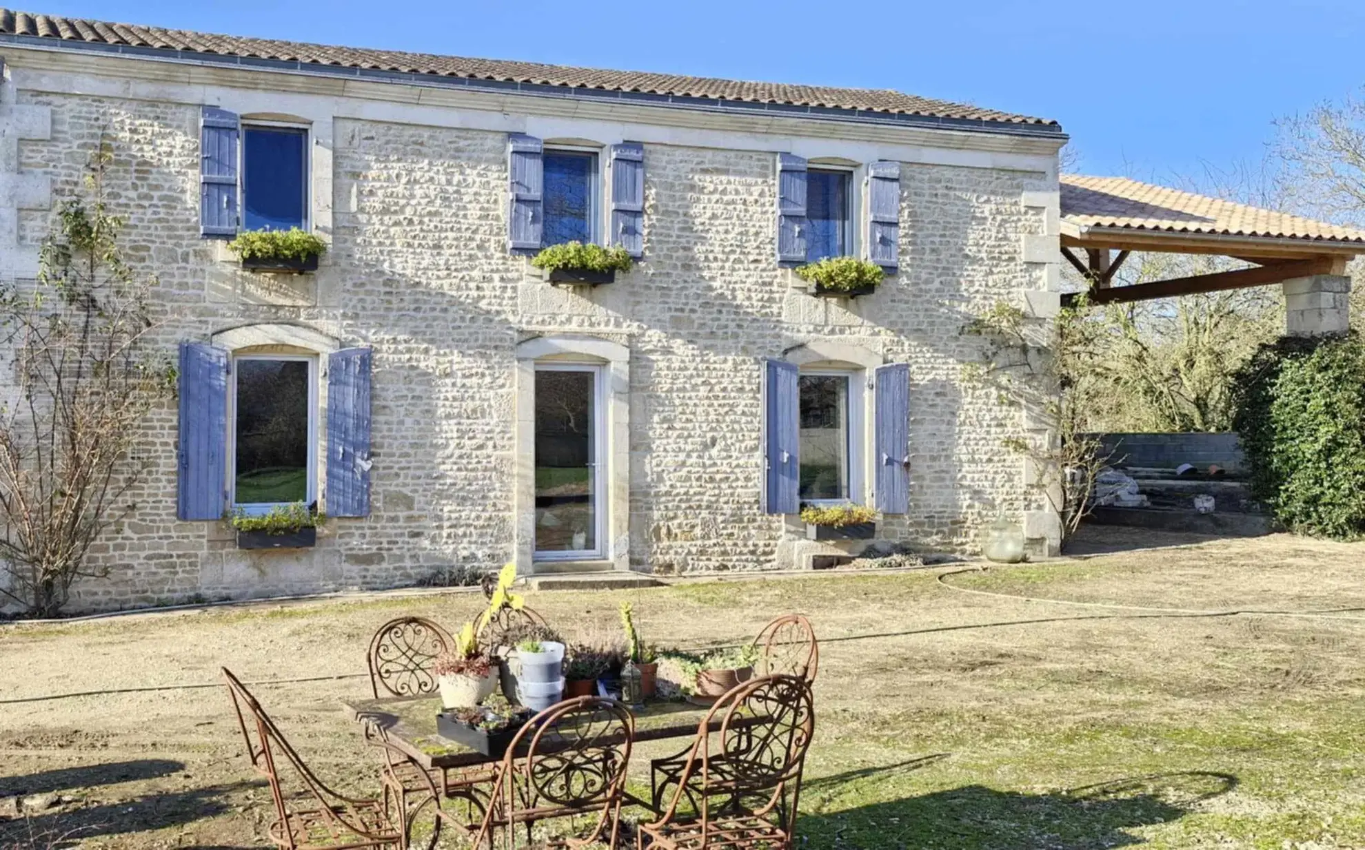 Ferme Rénovée à Faye sur Ardin - 16 km de Niort 