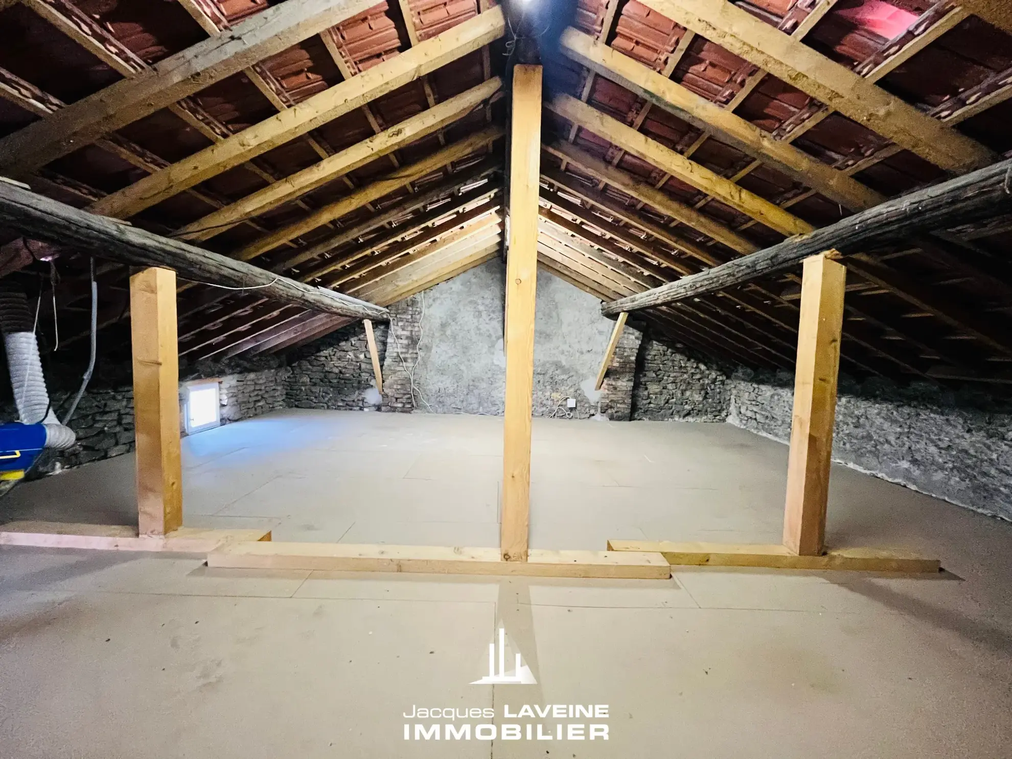 Maison rénovée à vendre à Jouy-aux-Arches - 5 pièces 