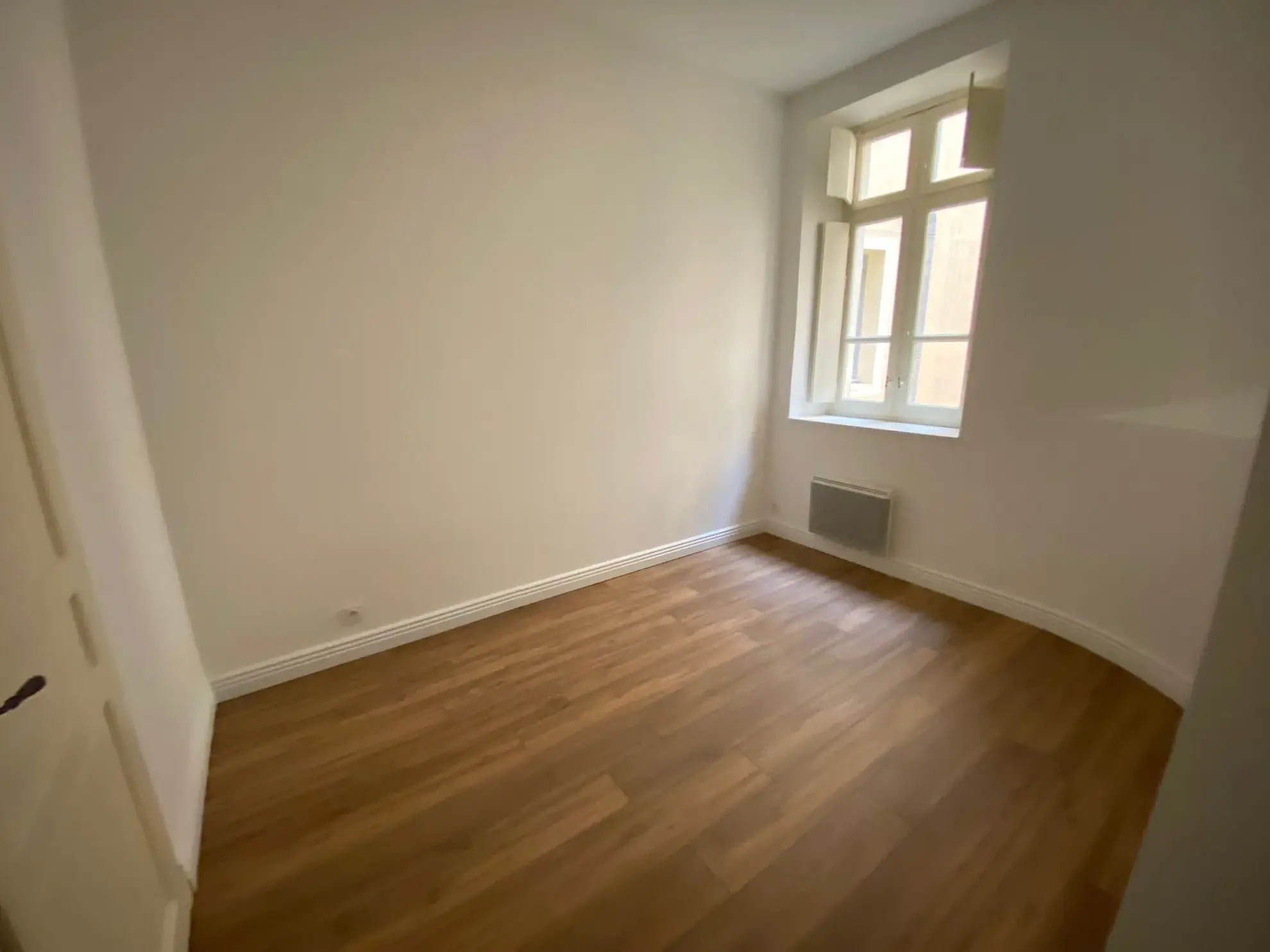 À vendre : T2 de 41 m² à Nîmes, proche Maison Carrée 