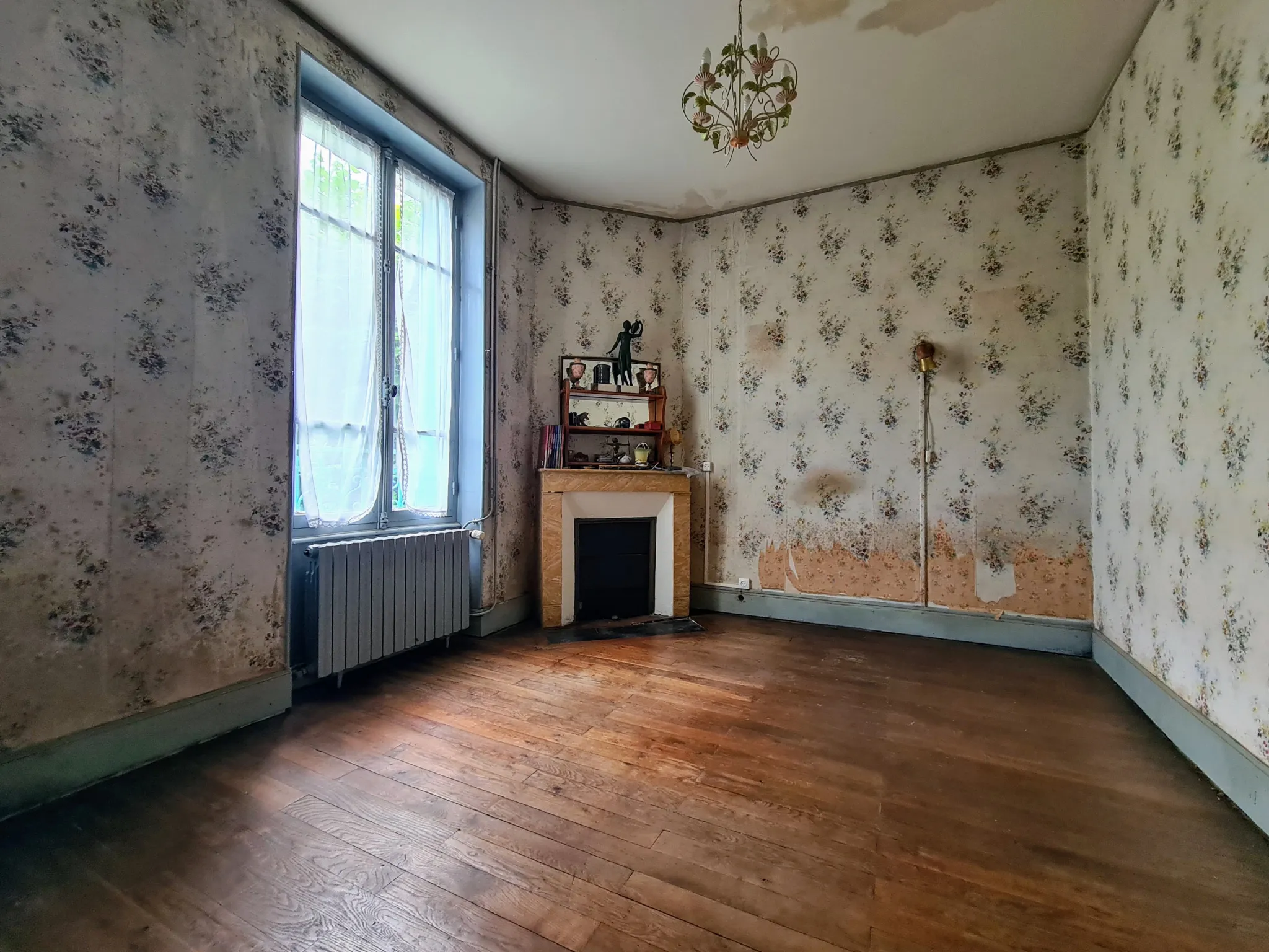 Maison à vendre à Nevers, quartier Montapins - 85 m² avec jardin 