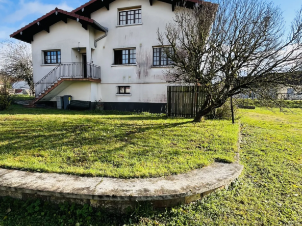 Maison spacieuse avec jardin à Lure