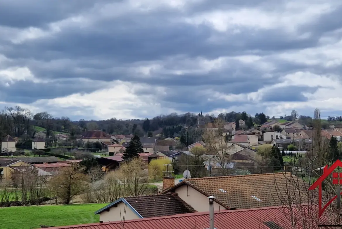 Maison en Pierre de 258 m² avec Atelier XXL et 2 Hectares 