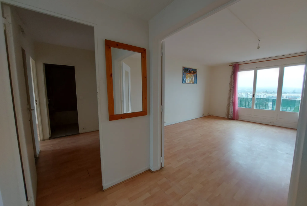 Appartement 4 pièces dernier étage à Mantes-La-Jolie à vendre 