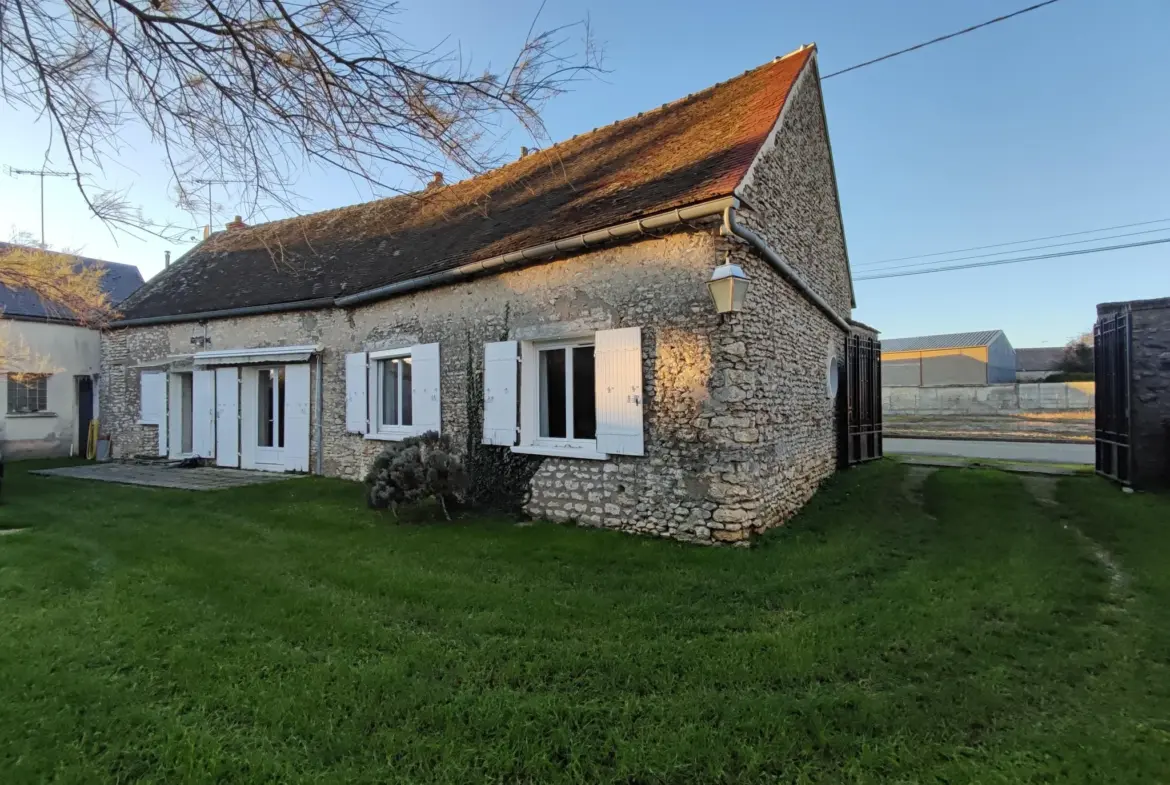 Longère familiale à vendre à Auneau - 90 m² sur terrain de 1634 m² 