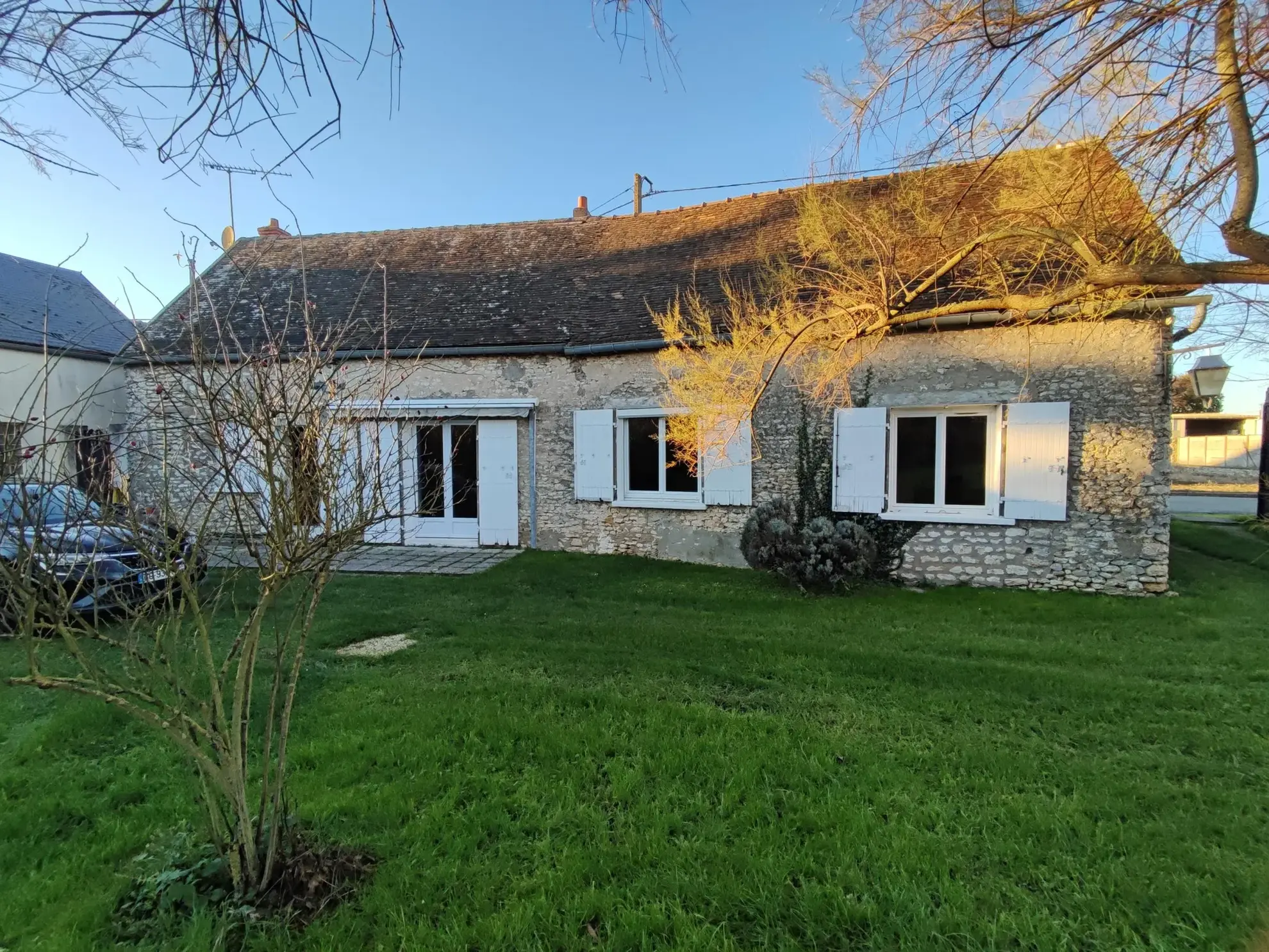 Longère familiale à vendre à Auneau - 90 m² sur terrain de 1634 m² 