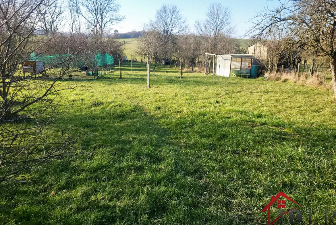 Ancien corps de ferme réaménagé à Ranconnieres sur 2844 m² 