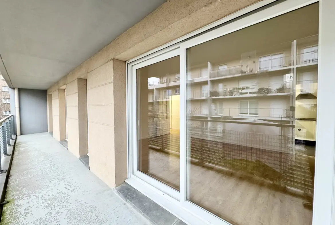 Appartement Type 3 avec Balcon, Garage et Parking à Tourcoing 