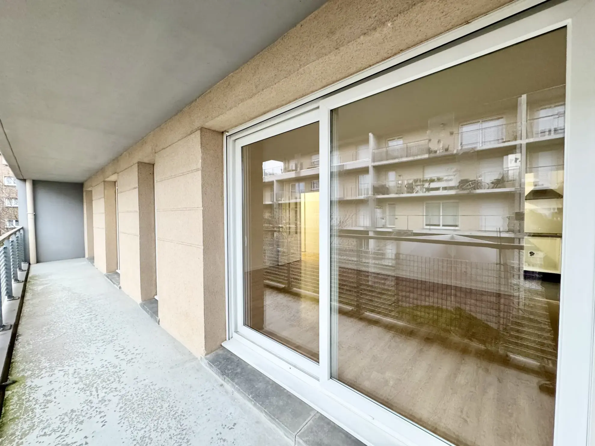 Appartement Type 3 avec Balcon, Garage et Parking à Tourcoing 