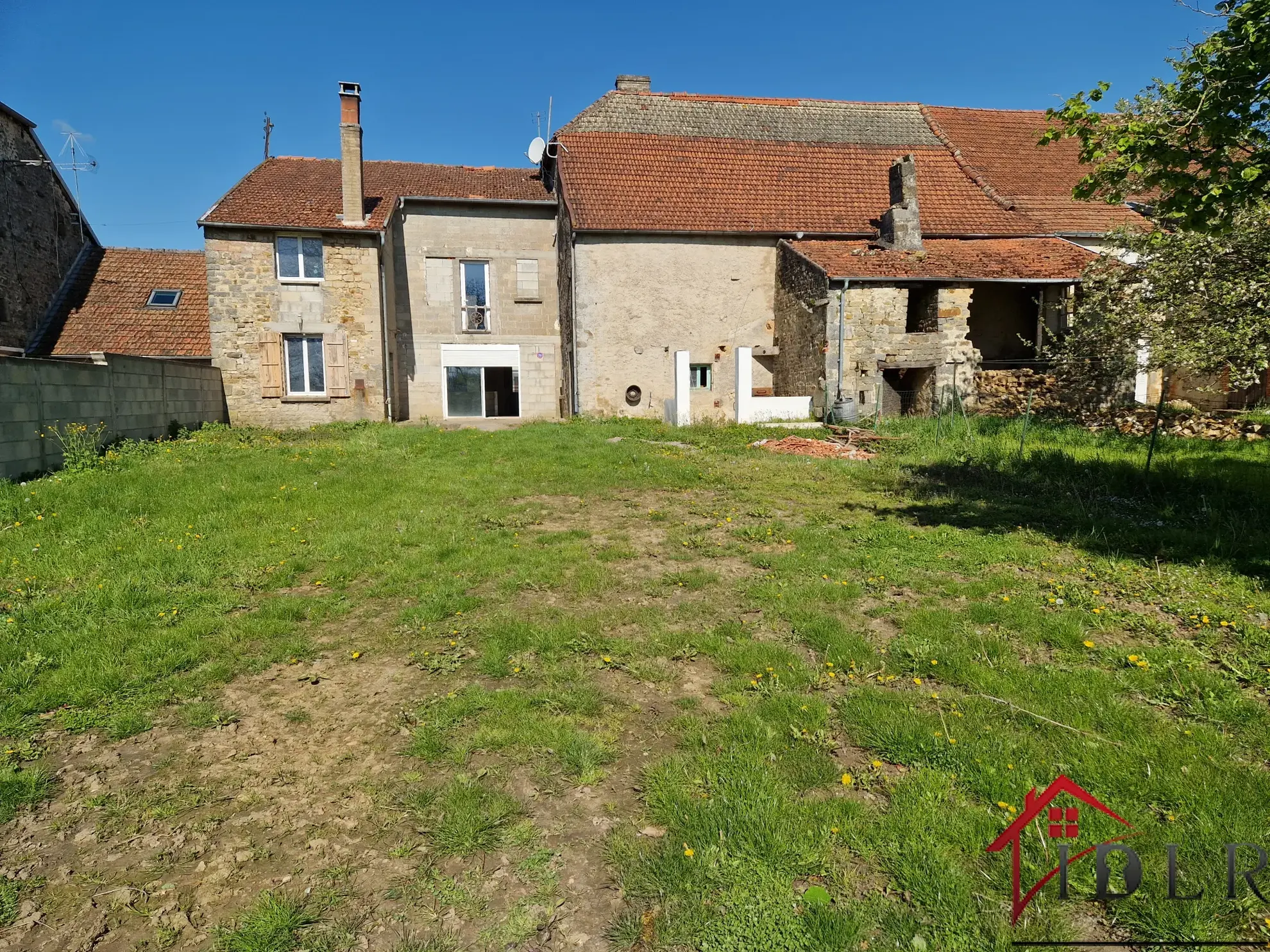 Ferme à rénover à Ranconnieres - 39000 EUR 