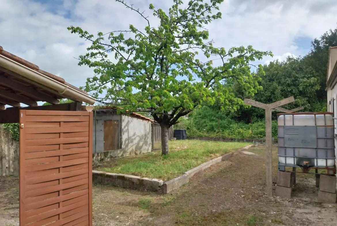 Charmante maison à vendre à Châteaubernard 