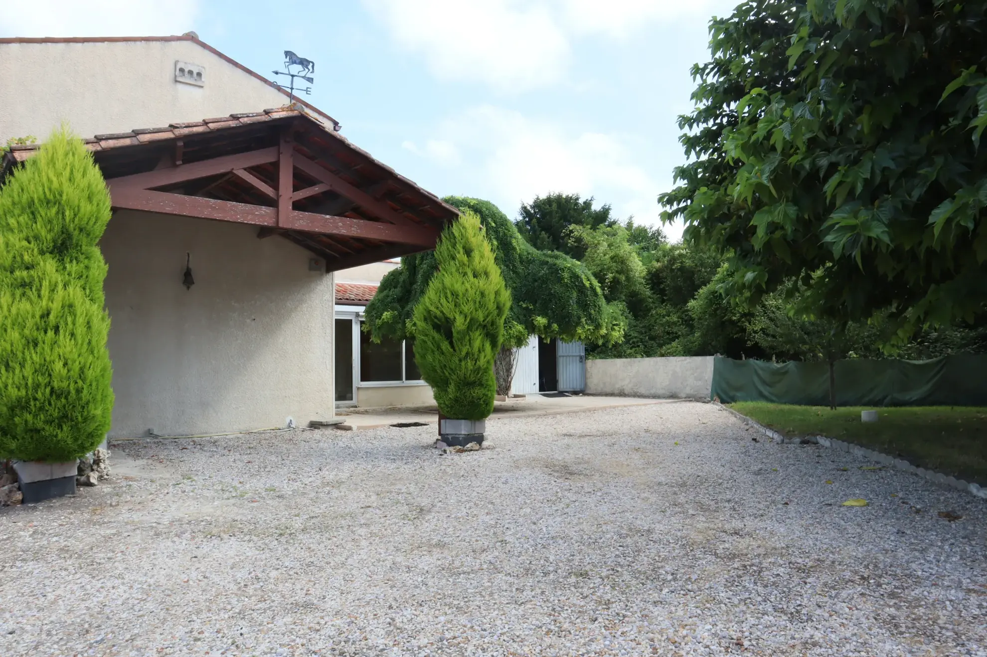 Charmante maison à vendre à Châteaubernard 