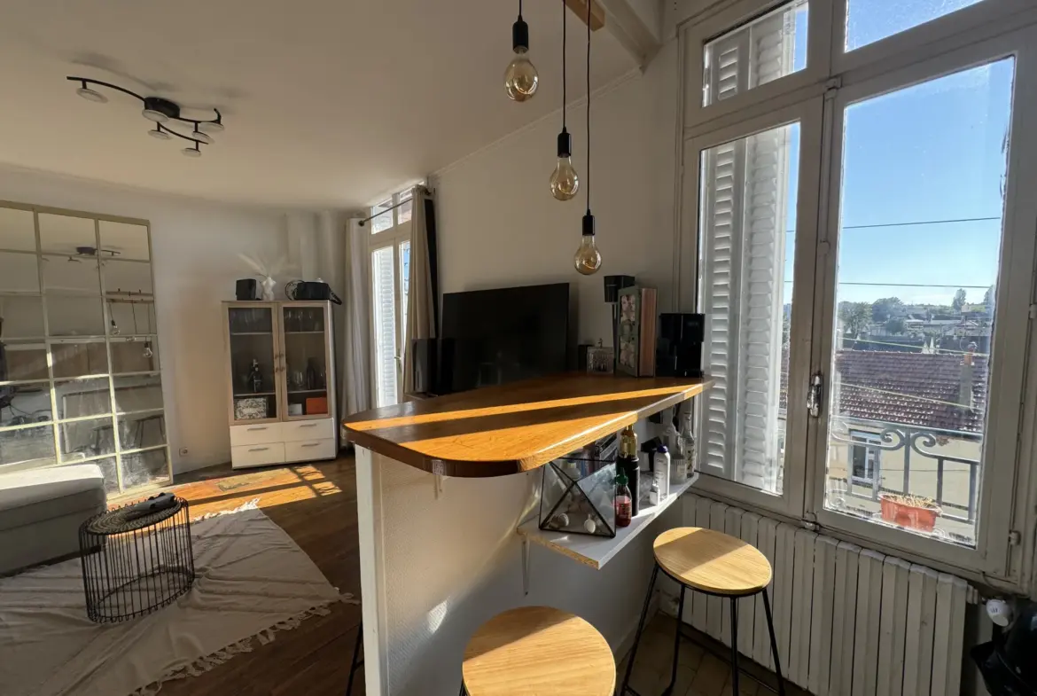 Appartement 3 pièces à Argenteuil avec balcon et vue dégagée 