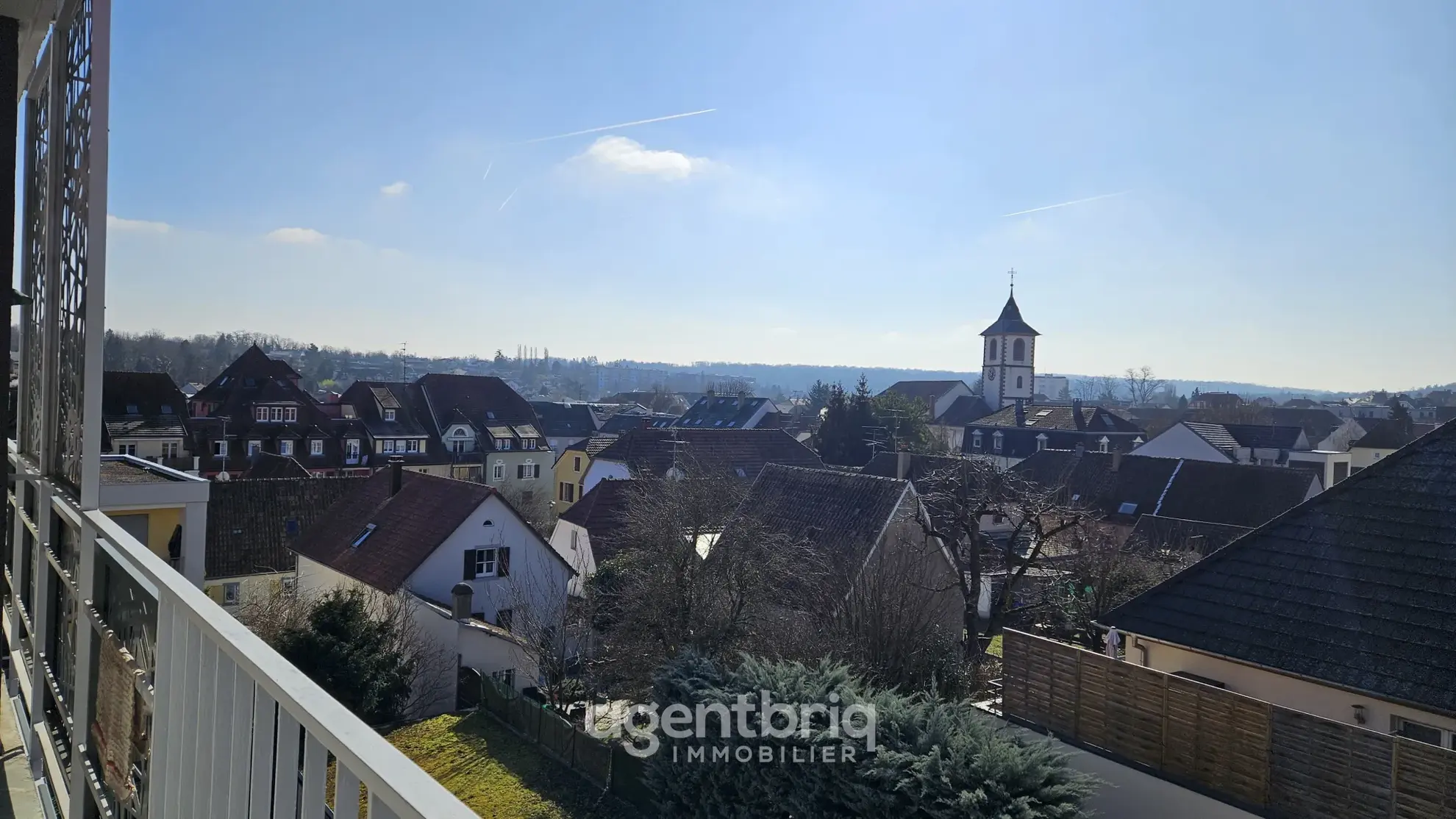 Appartement à RIEDISHEIM - Rénové, lumineux et avec vue dégagée 