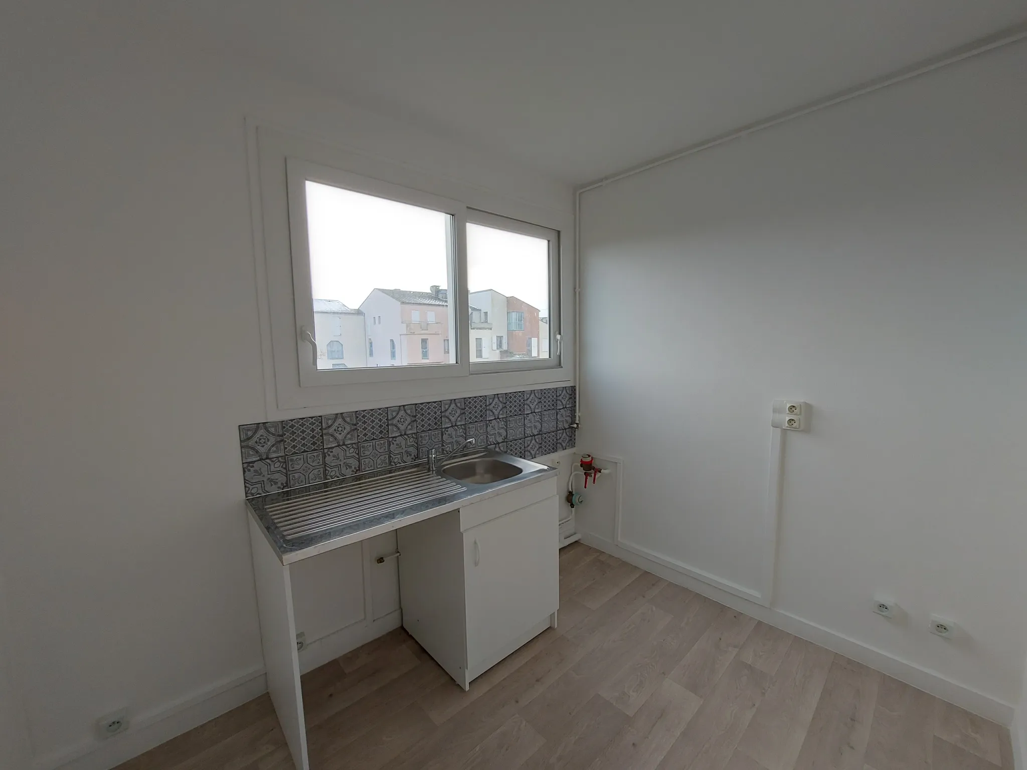 Appartement de 3 pièces à vendre à Mantes-la-Jolie pour 117000 € 