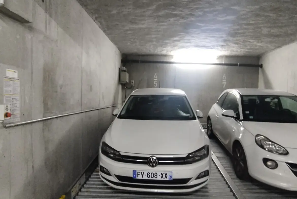 Appartement T2 lumineux avec balcon et parking à Nantes - Quartier Schuman 