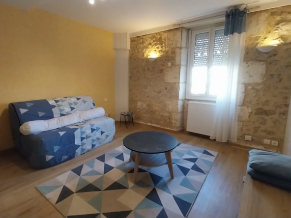 Studio rénové à vendre à Périgueux - 29 m2 avec terrasse