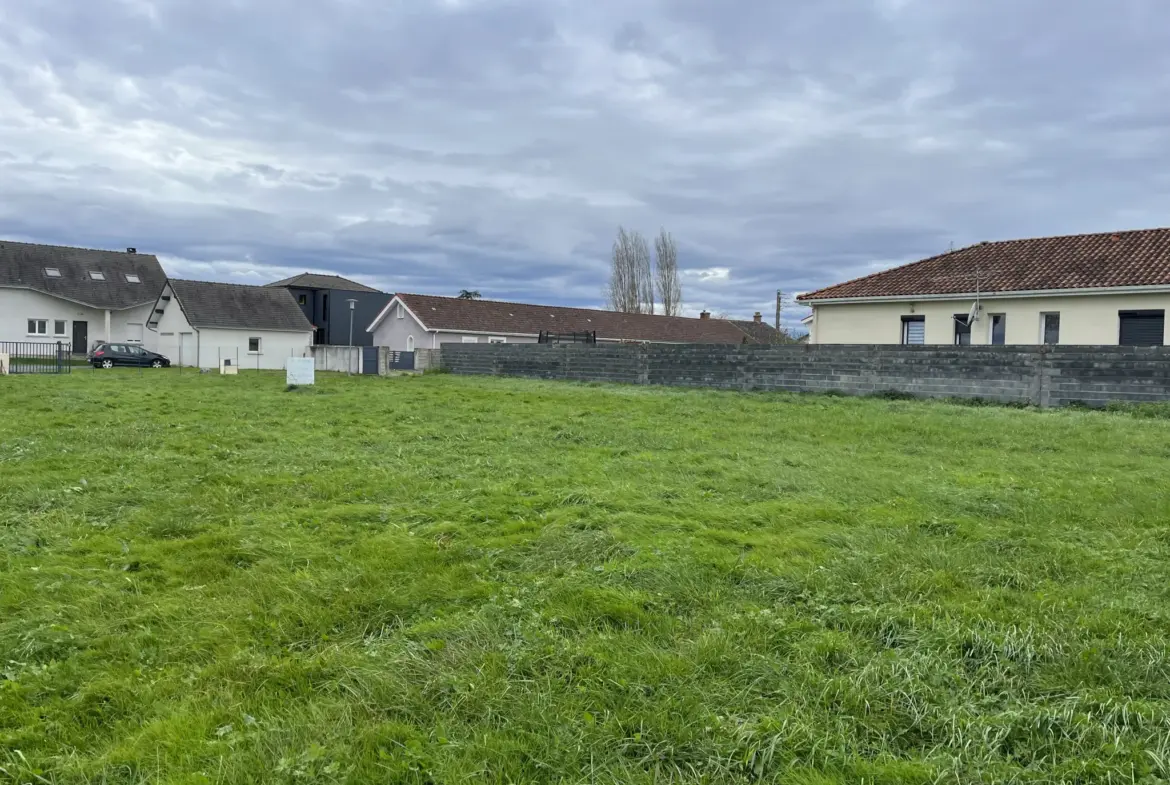 Terrain de 888m² en vente à Bordères-Sur-L'Échez avec vue sur les Pyrénées 