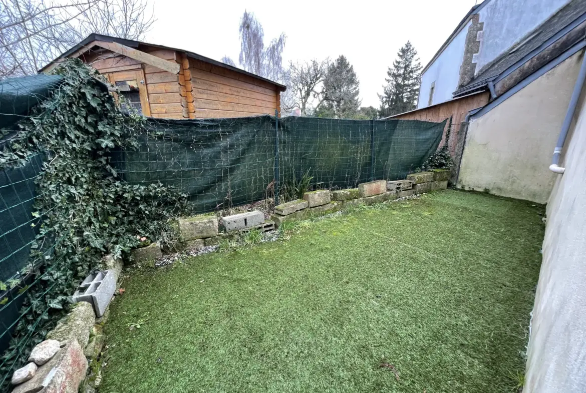 Maison rénovée à vendre à Bieuzy Les Eaux - 2 pièces 