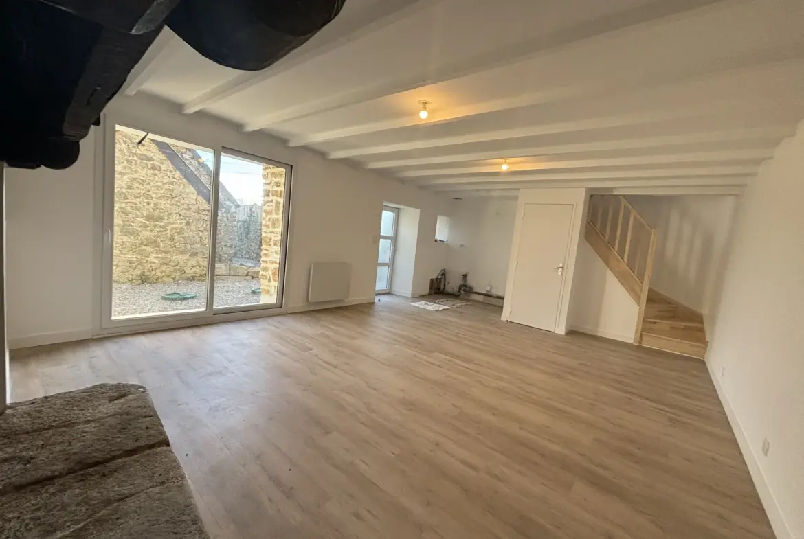 Maison en pierre rénovée à Plougastel Daoulas - 213 000 EUR 