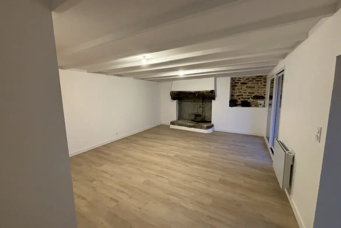 Maison en pierre rénovée à Plougastel Daoulas - 213 000 EUR 