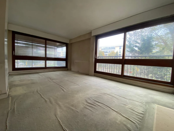 Appartement à rénover au Chesnay - 75.66 m²