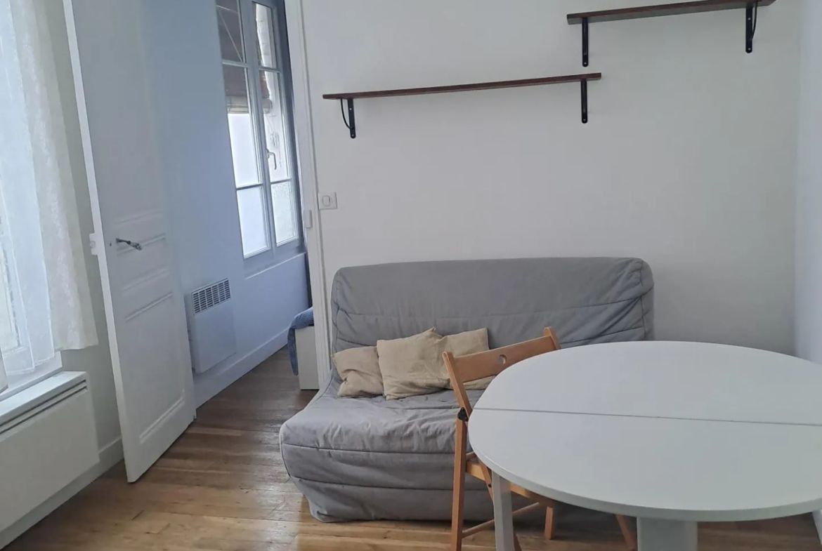 Charmant appartement 2 pièces à vendre à Paris 