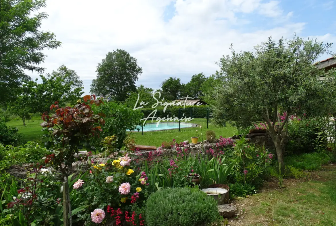 Charmante maison en pierre avec piscine et pigeonnier à Prayssas 