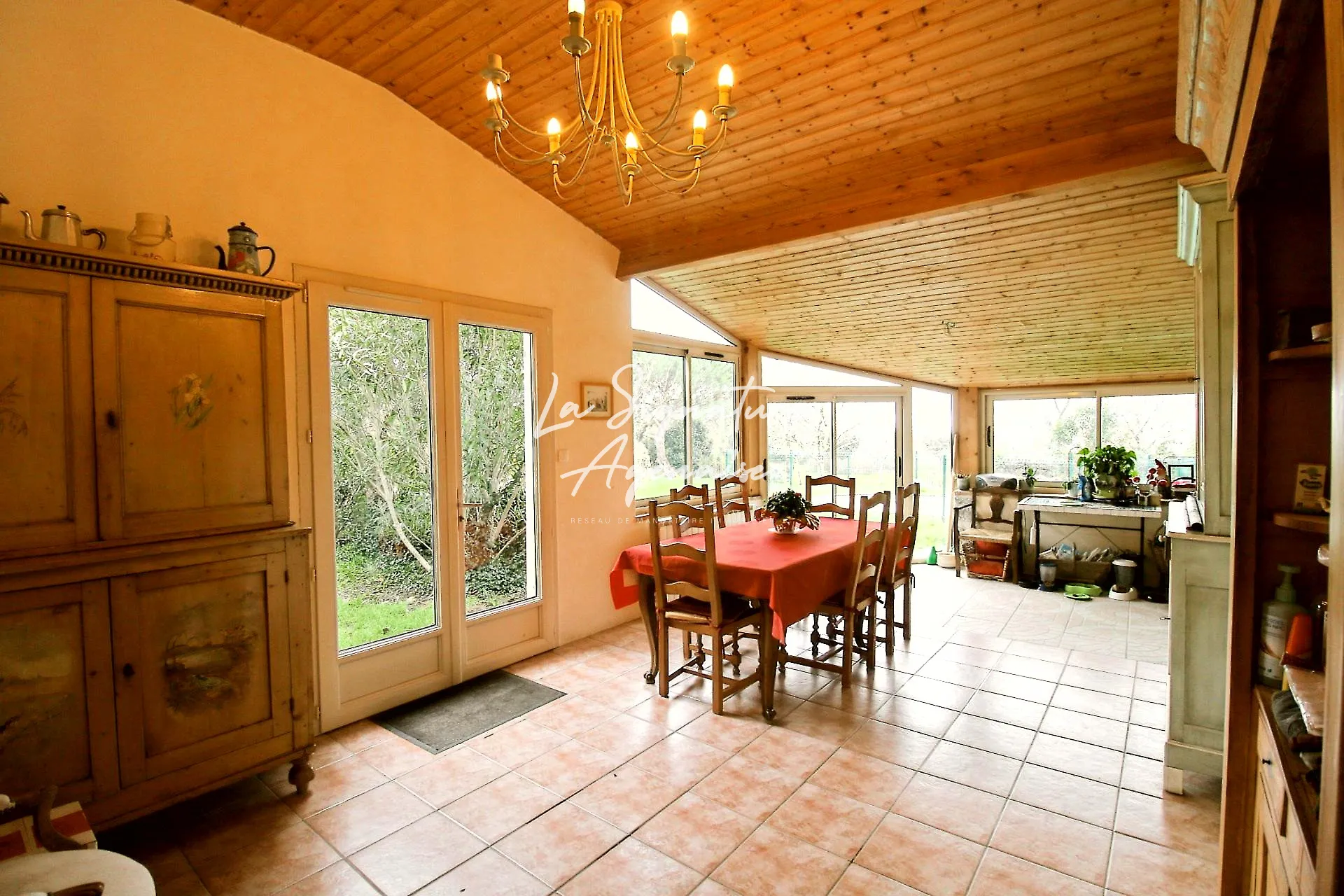 Charmante maison en pierre avec piscine et pigeonnier à Prayssas 