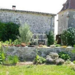 Charmante maison en pierre avec piscine et pigeonnier à Prayssas