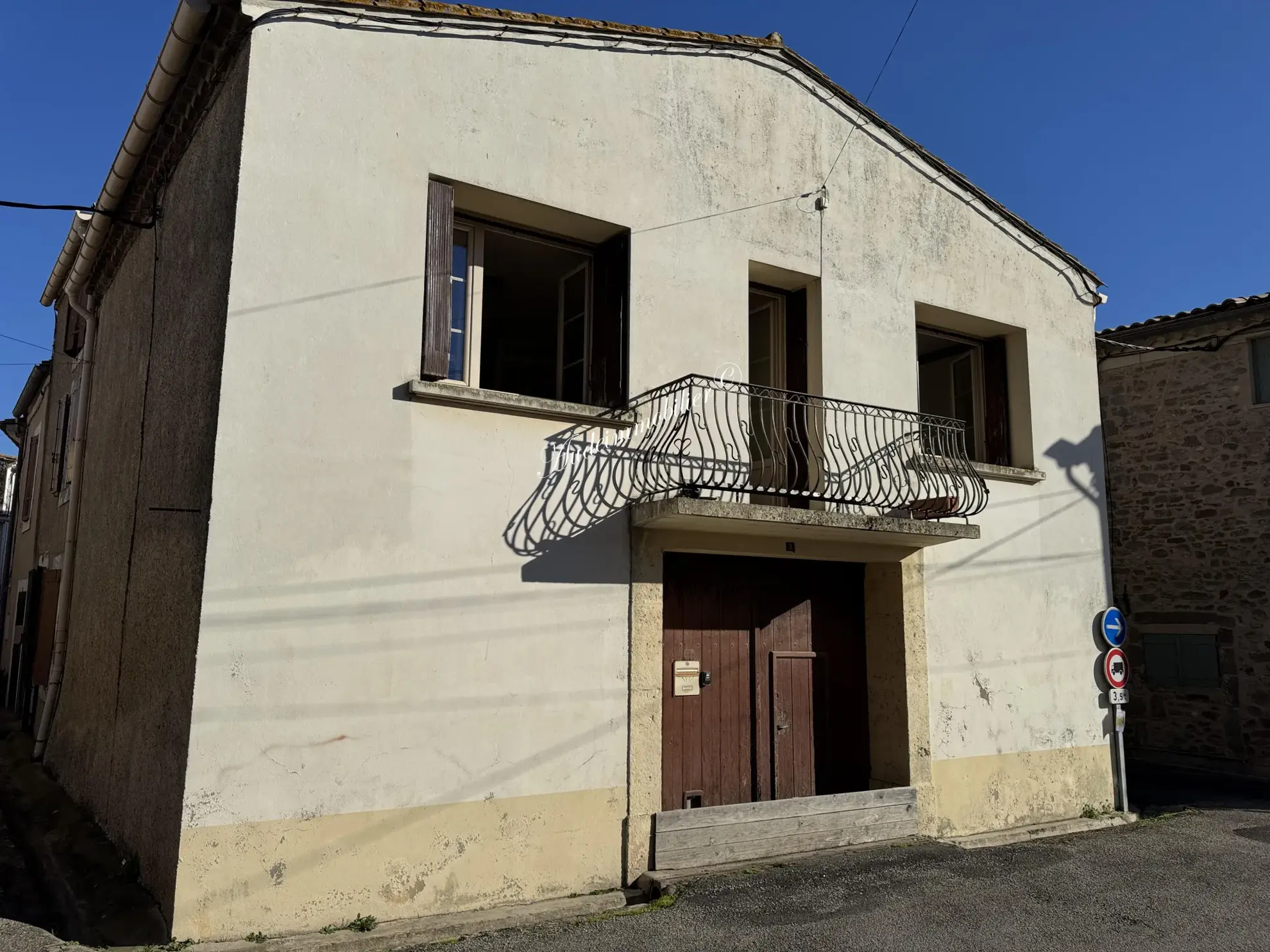 Maison de village à rénover avec garage à Capendu 