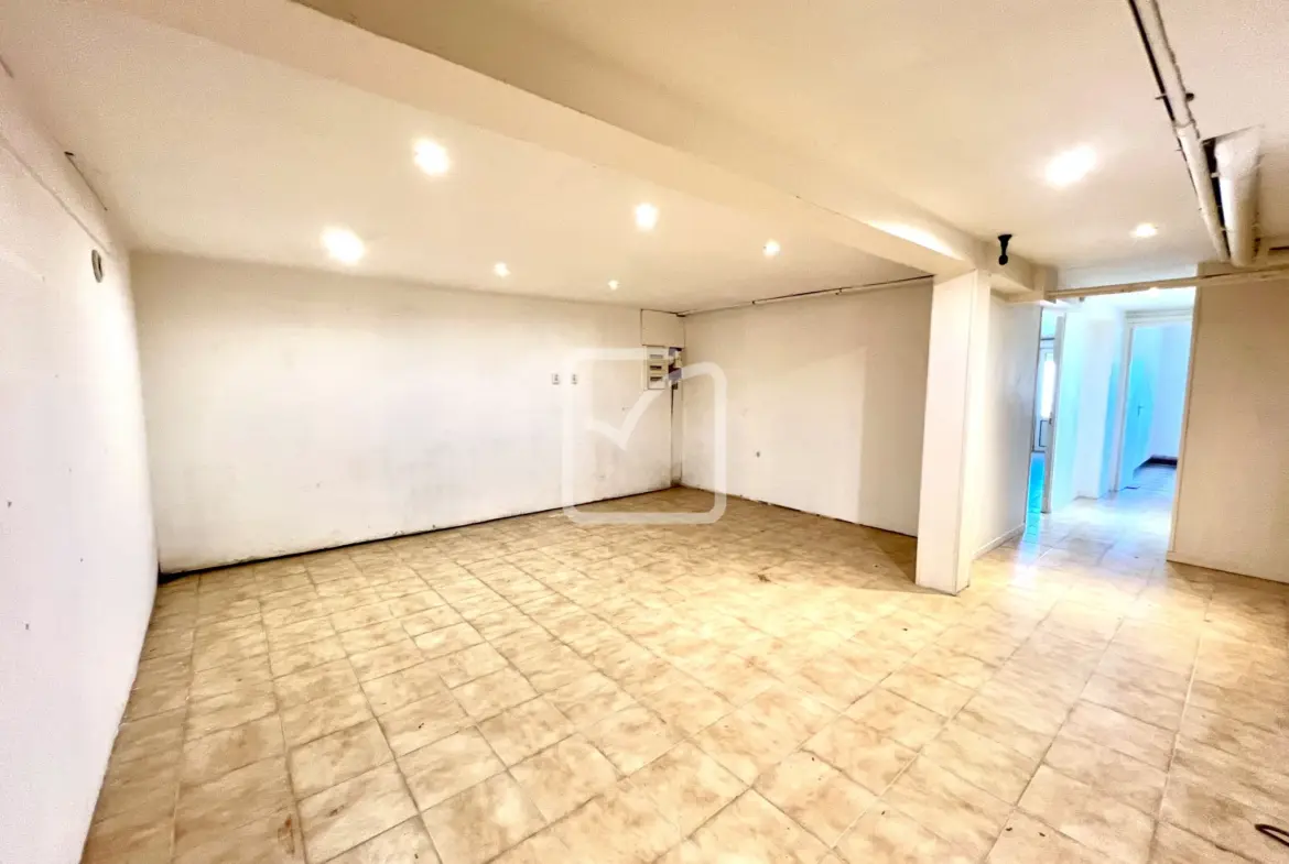 Maison de 195 m² à vendre à Cublac - 4 Chambres 