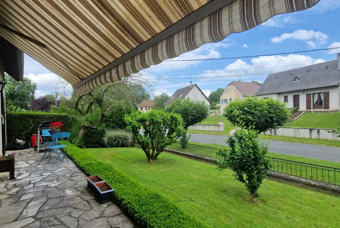 Maison indépendante de 3 chambres avec jardin à Lubersac 