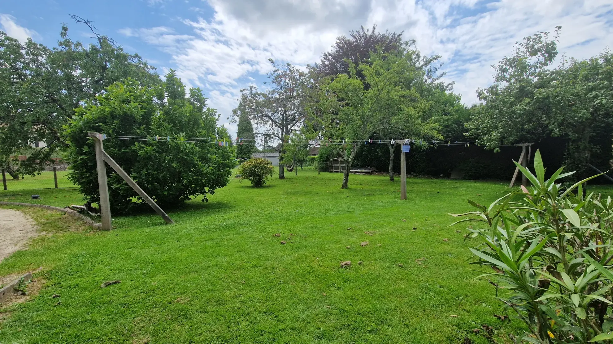 Maison indépendante de 3 chambres avec jardin à Lubersac 