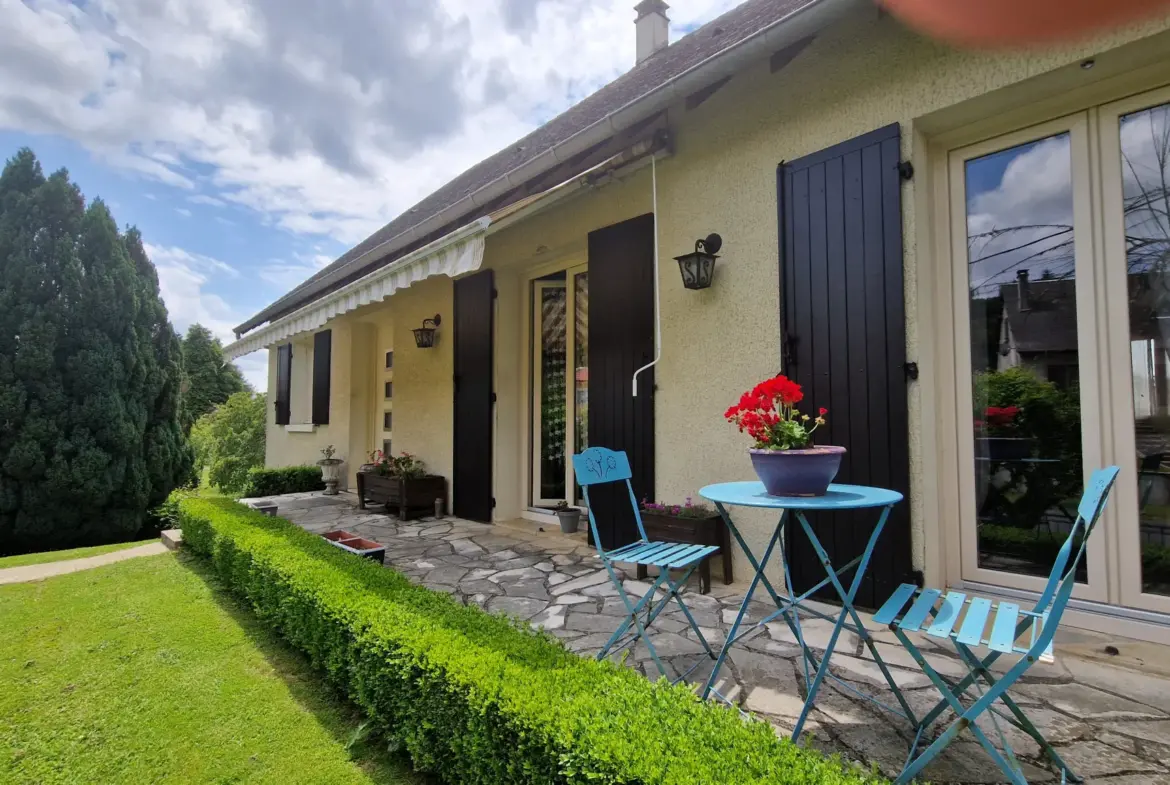 Maison indépendante de 3 chambres avec jardin à Lubersac 